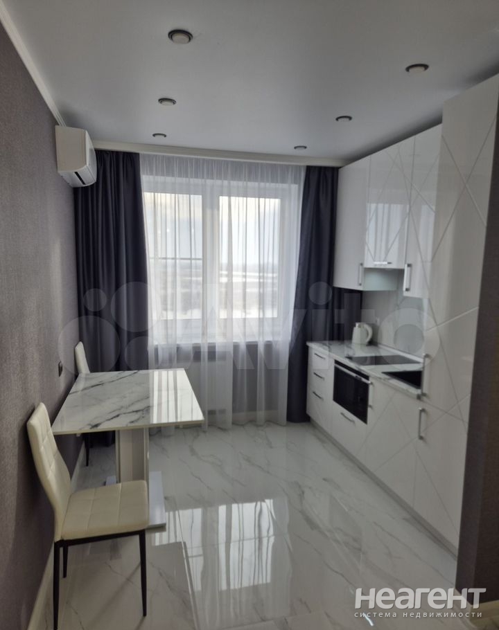 Сдается 1-комнатная квартира, 30 м²