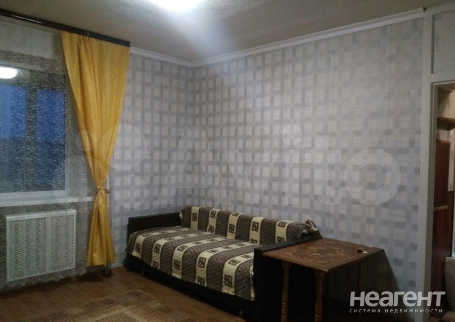 Сдается 1-комнатная квартира, 40 м²