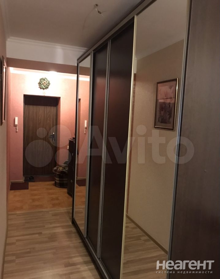 Продается 2-х комнатная квартира, 76 м²