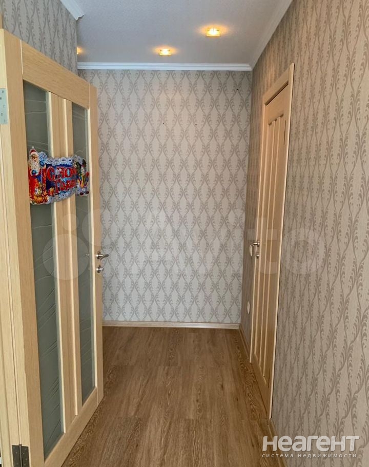 Сдается 1-комнатная квартира, 42 м²