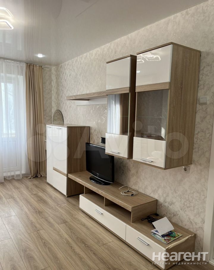 Сдается 1-комнатная квартира, 37 м²