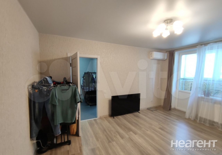 Продается 1-комнатная квартира, 40,3 м²