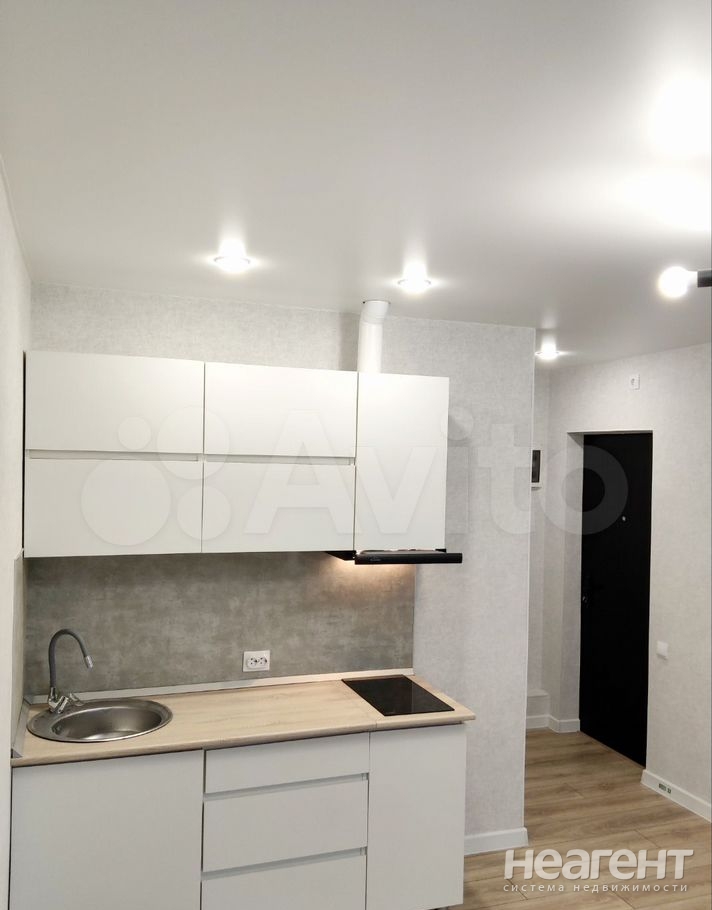 Продается 1-комнатная квартира, 18 м²