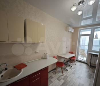 Сдается 1-комнатная квартира, 43 м²