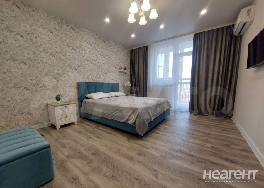 Сдается 1-комнатная квартира, 40 м²