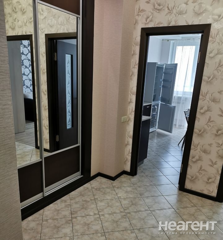 Сдается 1-комнатная квартира, 47 м²