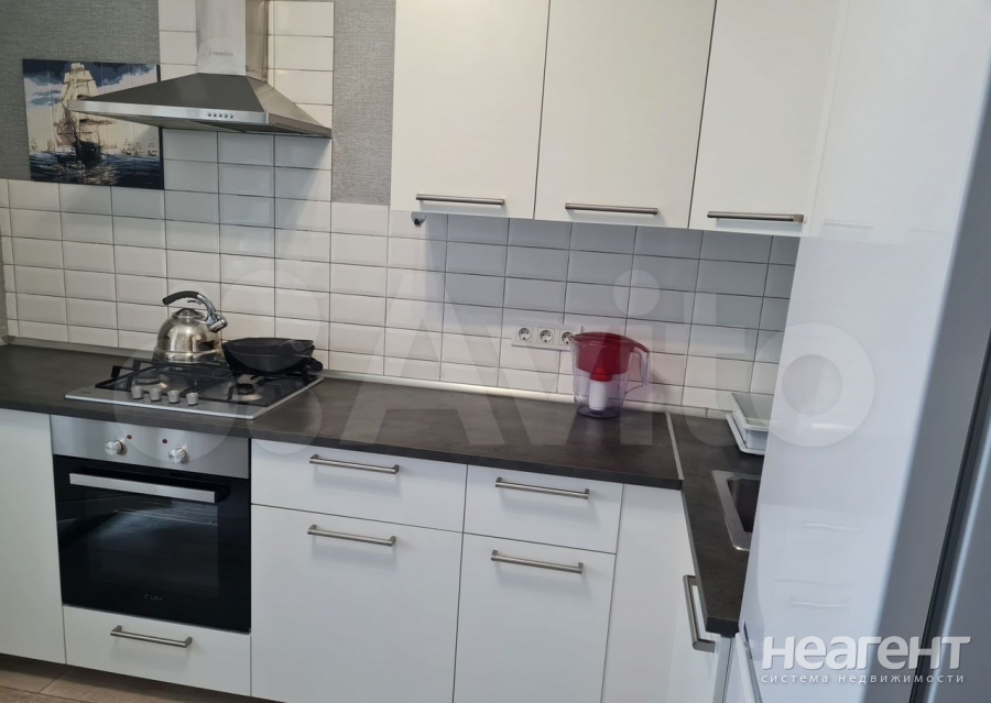 Продается 1-комнатная квартира, 36 м²