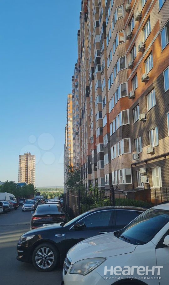 Продается 1-комнатная квартира, 36 м²