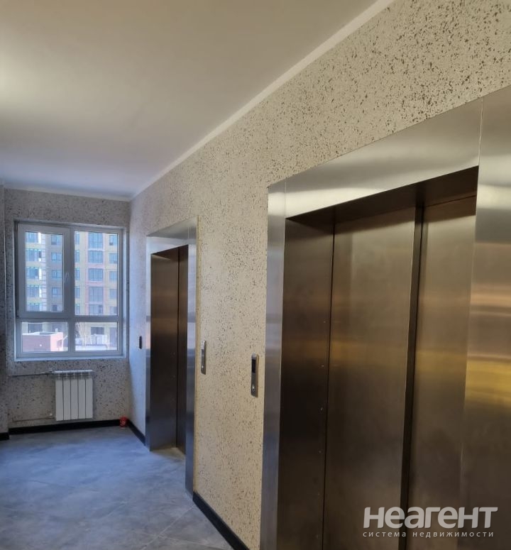 Продается 1-комнатная квартира, 36 м²