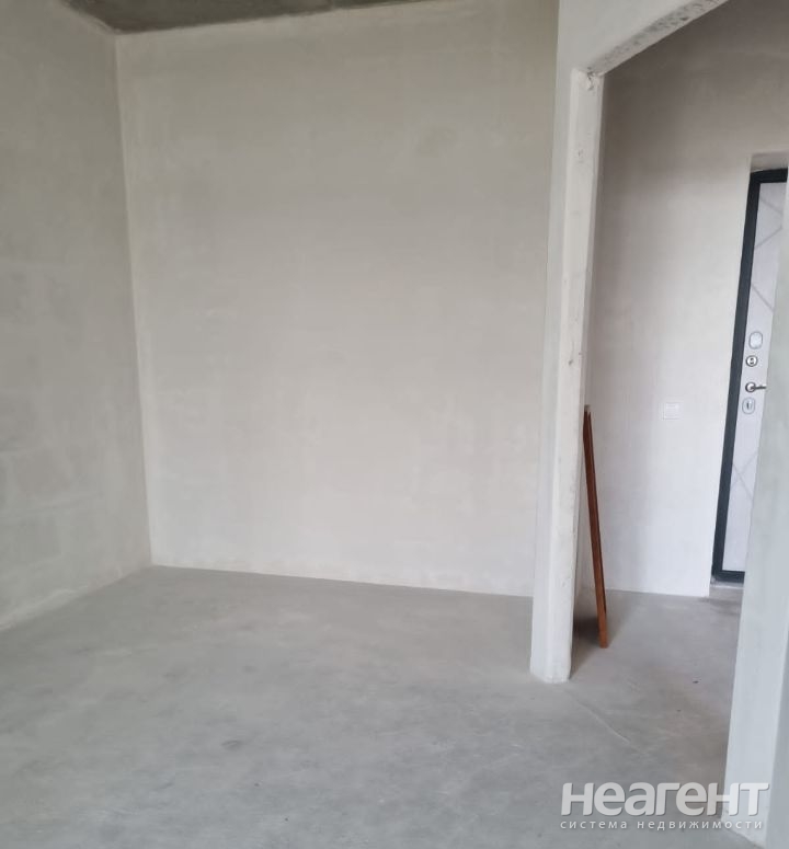 Продается 1-комнатная квартира, 36 м²