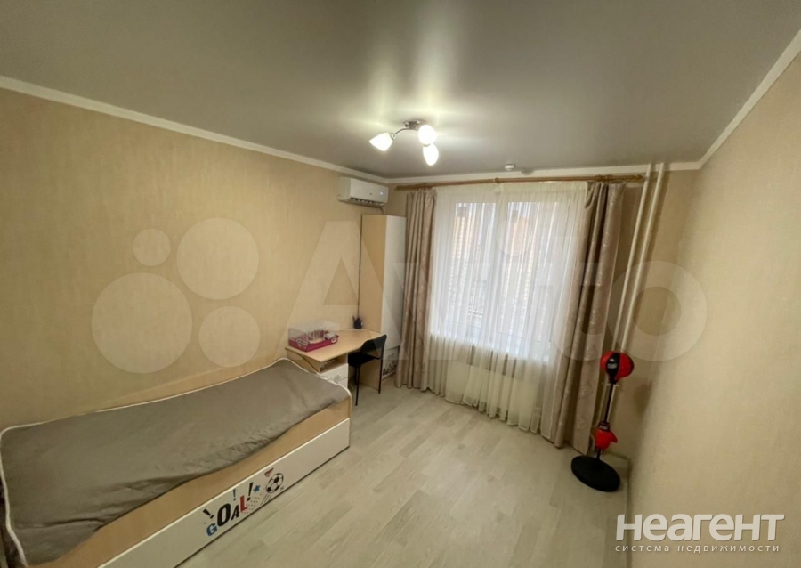 Сдается 1-комнатная квартира, 41 м²