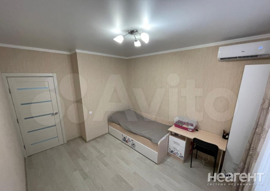 Сдается 1-комнатная квартира, 41 м²