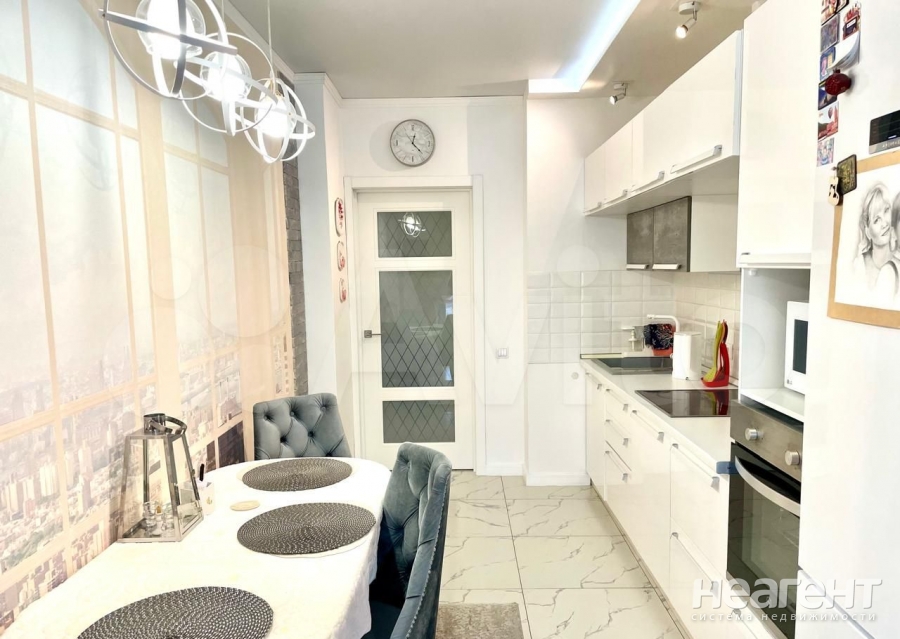 Продается 2-х комнатная квартира, 64 м²