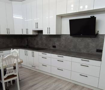 Продается 3-х комнатная квартира, 99,8 м²