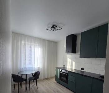 Продается 1-комнатная квартира, 39 м²