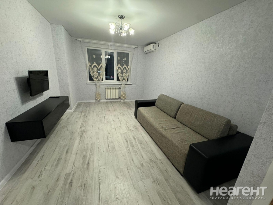 Сдается 2-х комнатная квартира, 62 м²