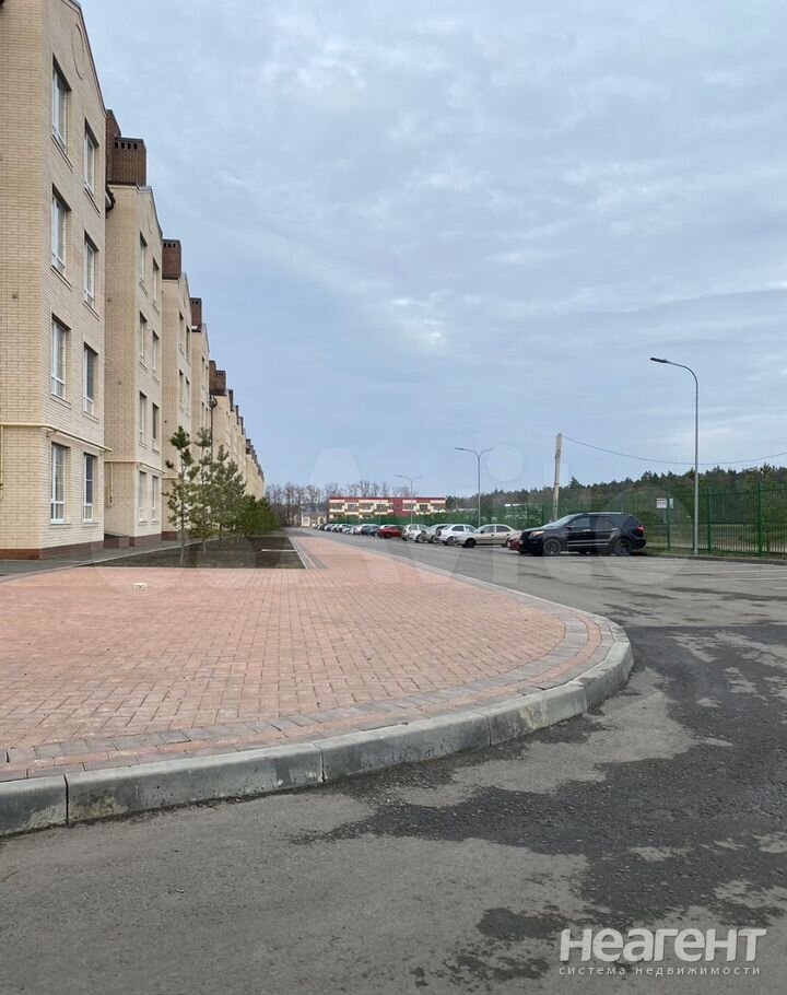 Продается 1-комнатная квартира, 37,5 м²