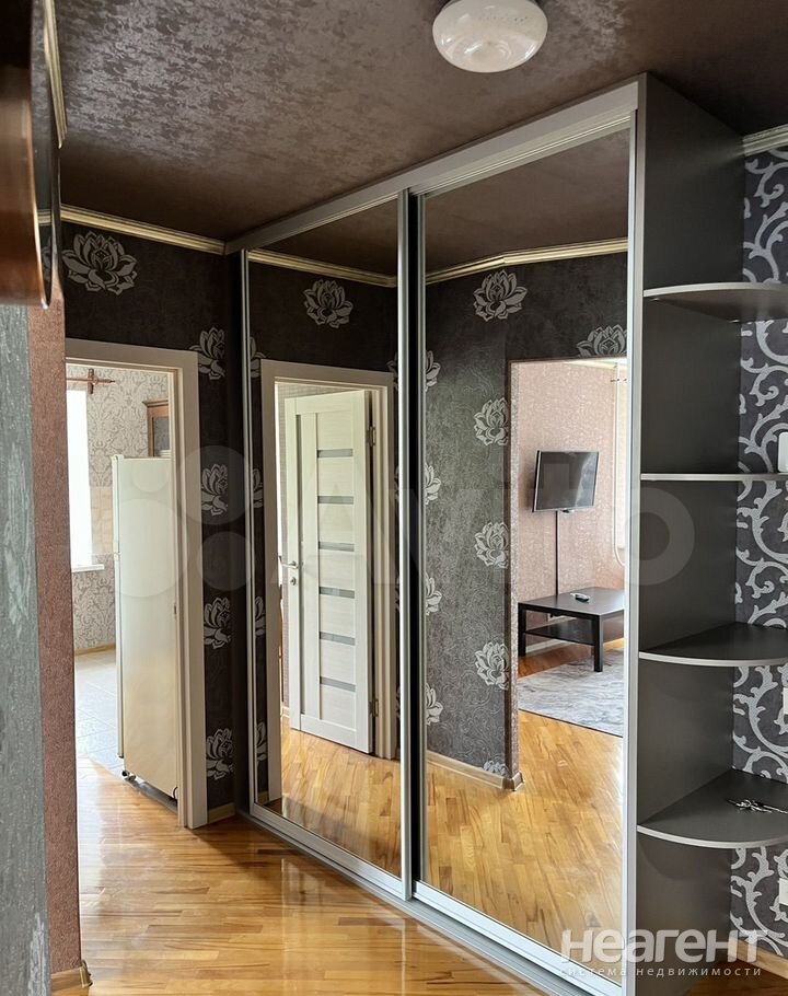 Сдается 2-х комнатная квартира, 57 м²