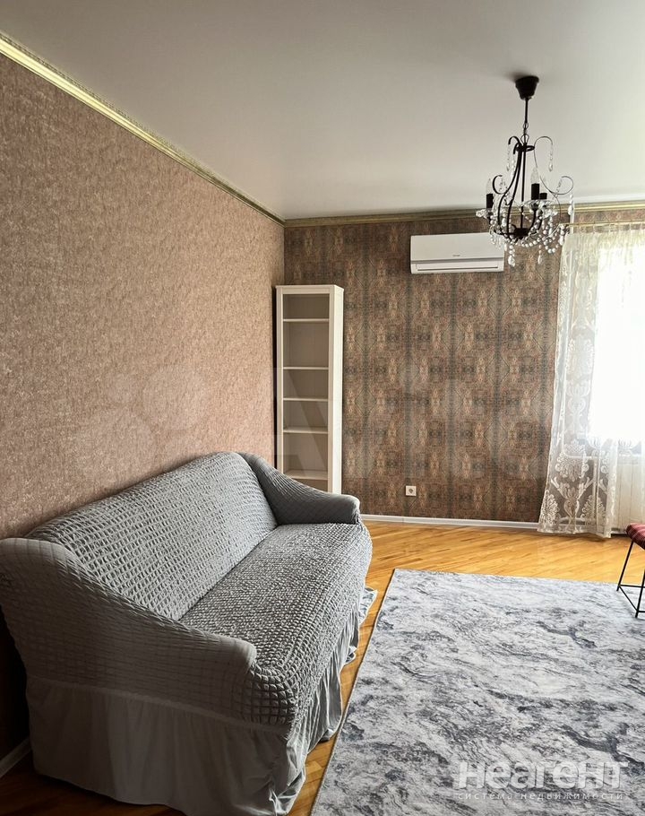 Сдается 2-х комнатная квартира, 57 м²