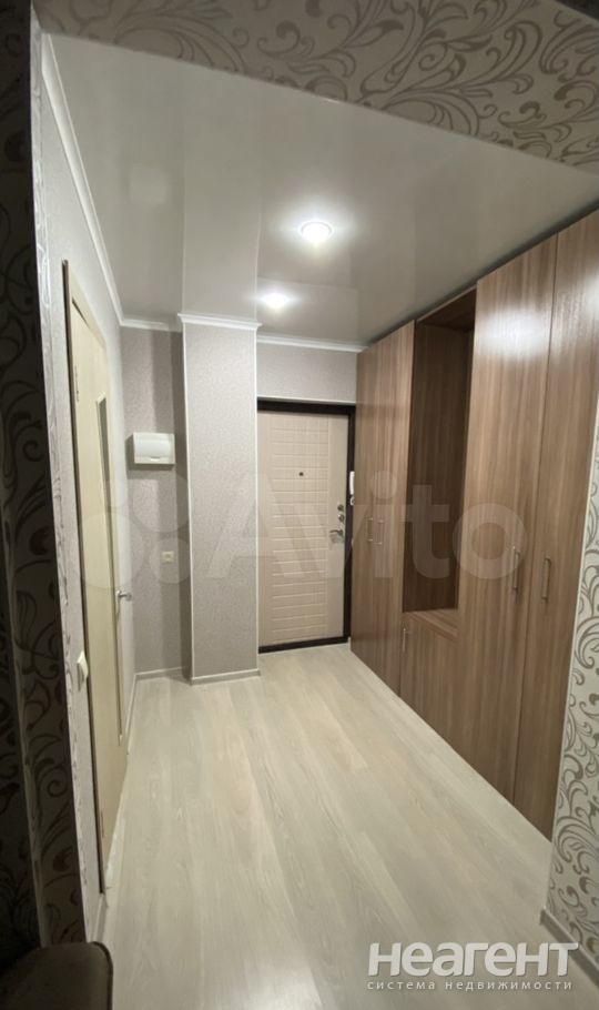 Сдается 1-комнатная квартира, 38 м²