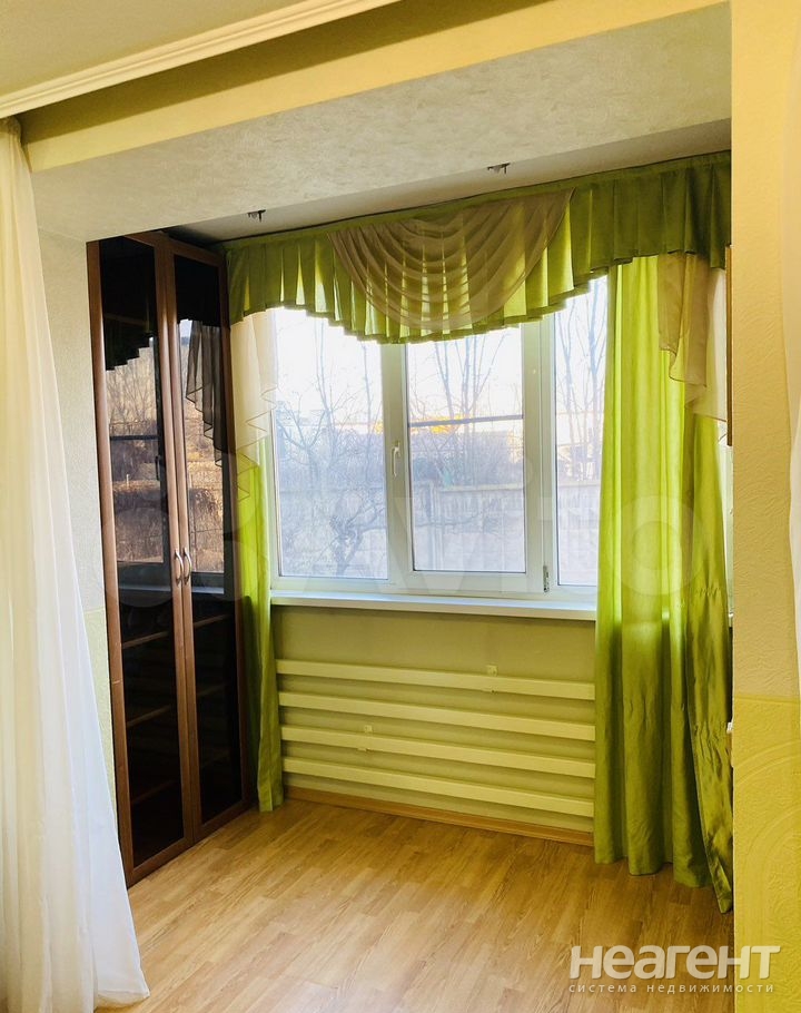 Сдается Многокомнатная квартира, 90 м²