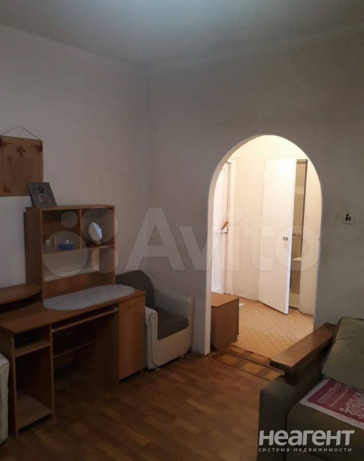 Продается 1-комнатная квартира, 35 м²