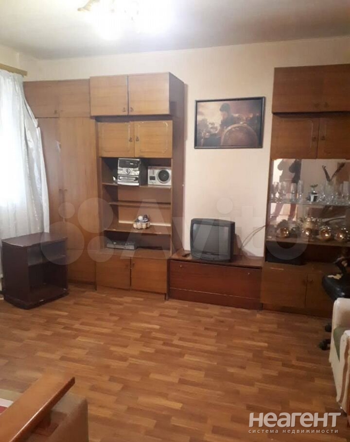 Продается 1-комнатная квартира, 35 м²