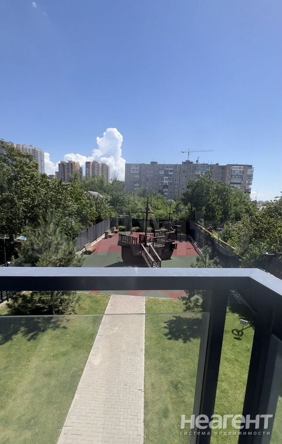 Продается 3-х комнатная квартира, 120 м²