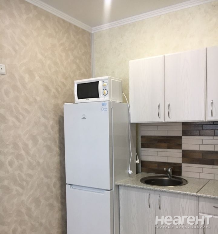 Сдается 1-комнатная квартира, 43,4 м²