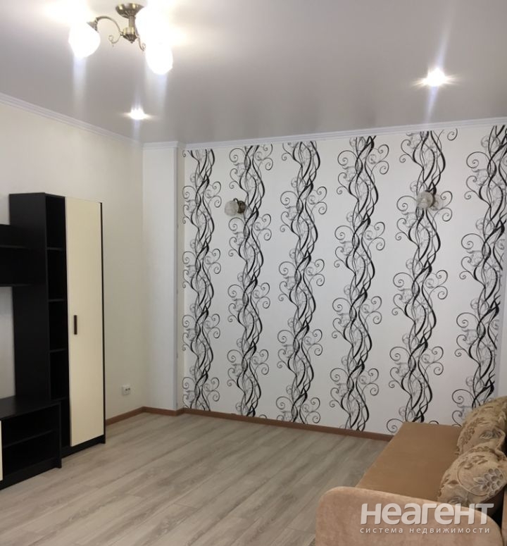 Сдается 1-комнатная квартира, 43,4 м²