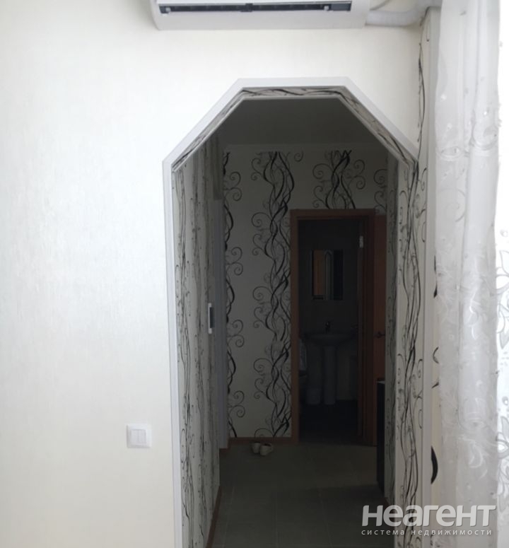 Сдается 1-комнатная квартира, 43,4 м²