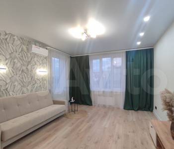 Продается 1-комнатная квартира, 41 м²