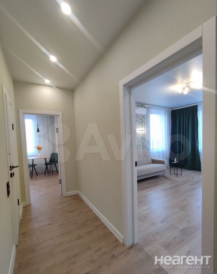 Продается 1-комнатная квартира, 41 м²