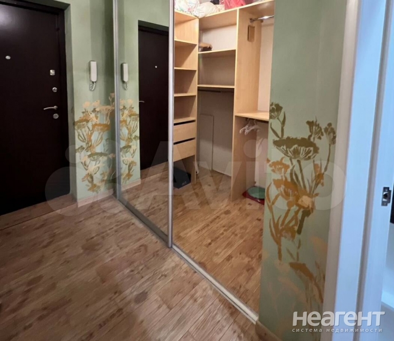 Сдается 1-комнатная квартира, 39 м²