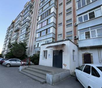 Продается 1-комнатная квартира, 40,5 м²