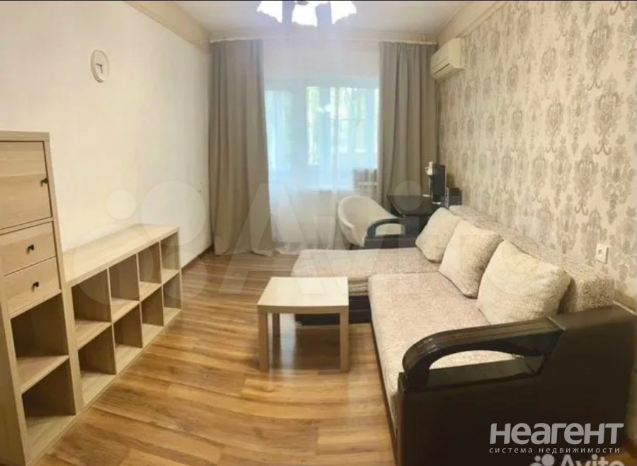 Сдается 1-комнатная квартира, 30 м²