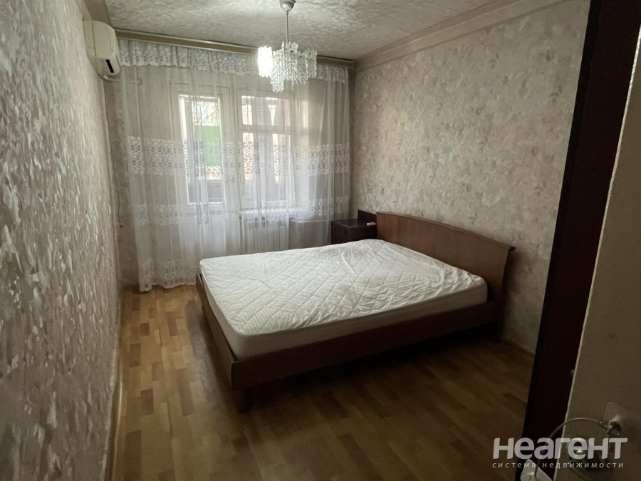 Сдается Многокомнатная квартира, 60 м²