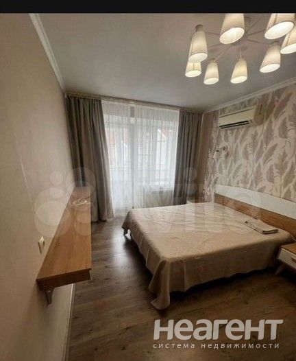 Сдается 1-комнатная квартира, 42 м²