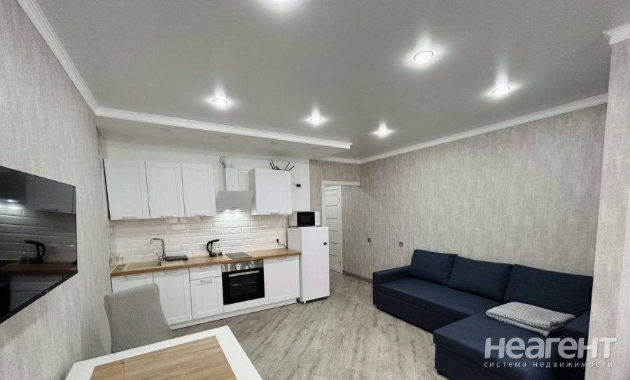 Сдается 1-комнатная квартира, 40 м²