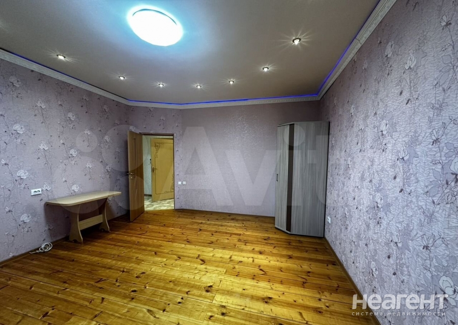 Продается 2-х комнатная квартира, 77 м²