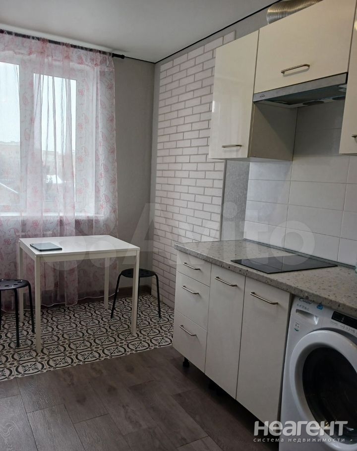 Сдается 1-комнатная квартира, 32 м²