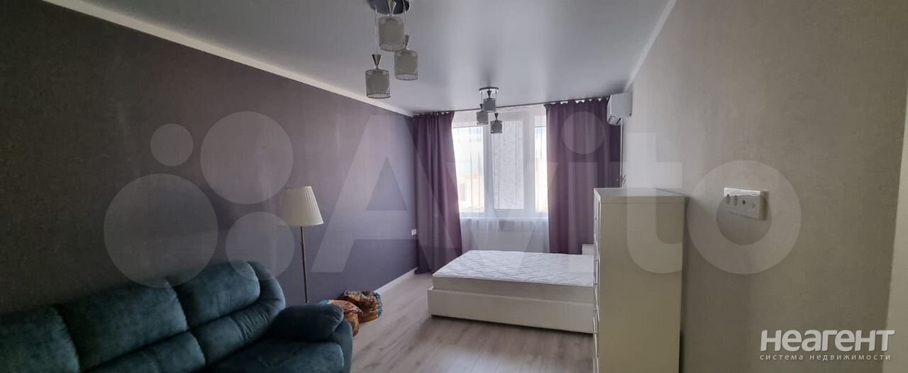 Сдается 1-комнатная квартира, 40 м²