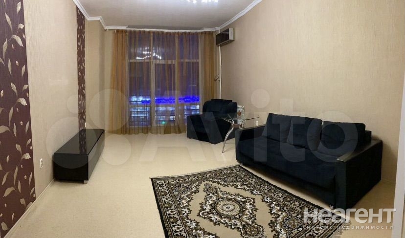 Сдается Многокомнатная квартира, 100 м²