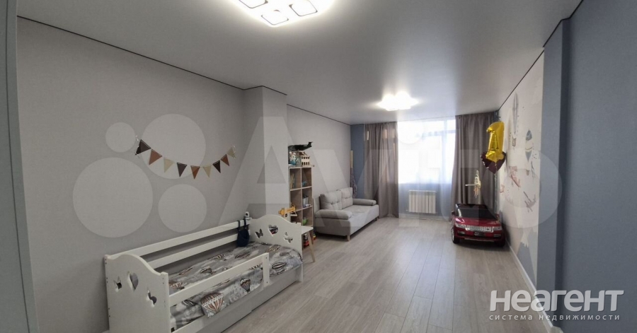 Продается 3-х комнатная квартира, 100 м²