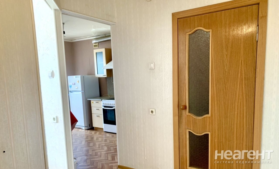 Сдается 1-комнатная квартира, 40 м²