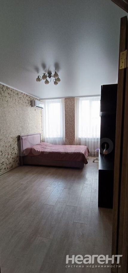 Сдается 1-комнатная квартира, 40 м²