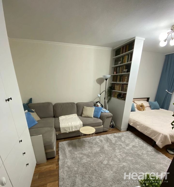 Продается 1-комнатная квартира, 40,5 м²