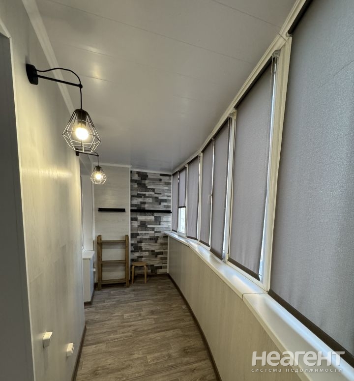 Сдается 1-комнатная квартира, 43 м²