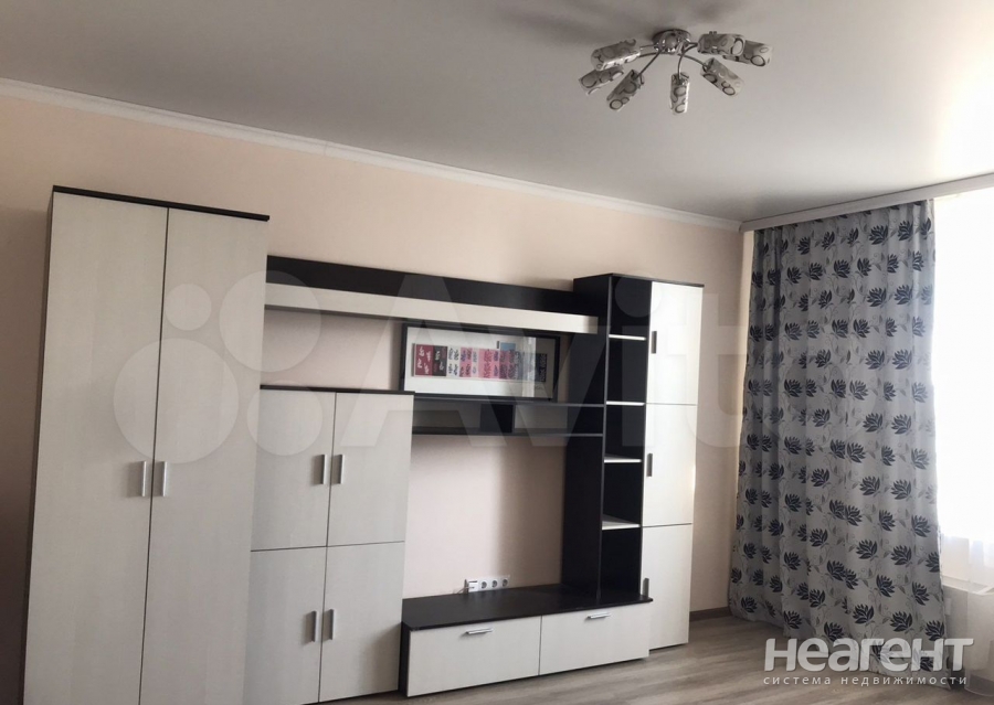 Сдается 1-комнатная квартира, 39 м²