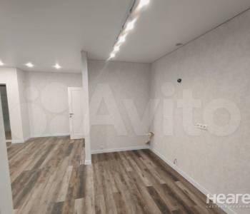 Продается 1-комнатная квартира, 42 м²